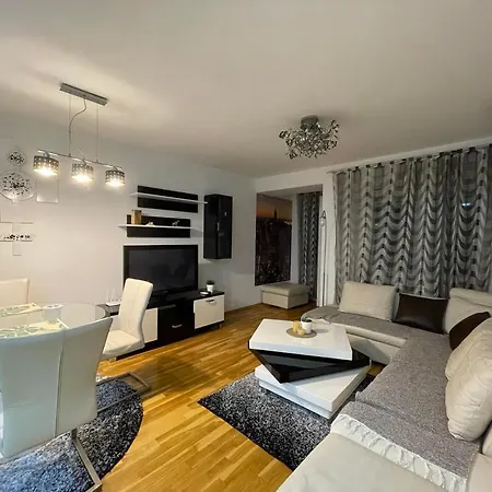 The Urban Abode * Скопье